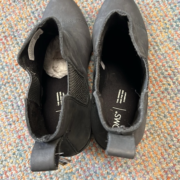 Toms Booties - Picture 5 of 11